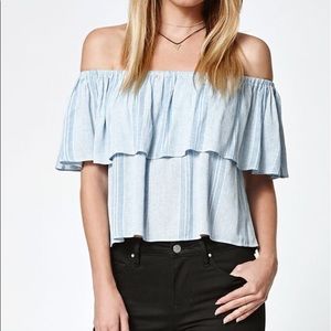 LA Hearts off the shoulder shirt!